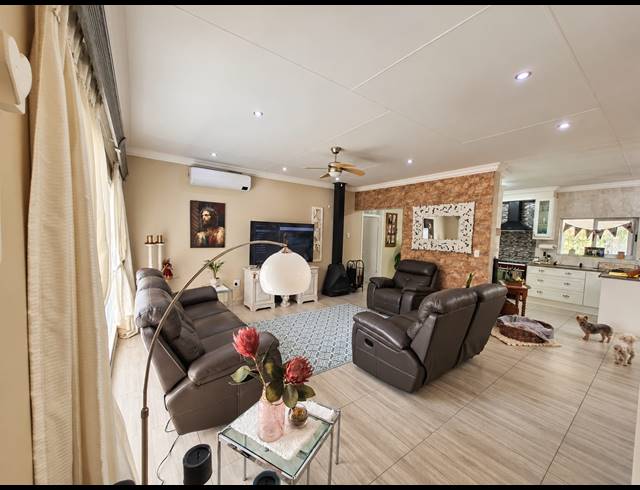 4 BEDROOM HOUSE FOR SALE IN GOLF PARK